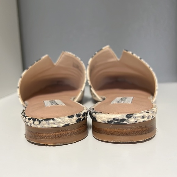 Steve Madden Ally Flats Slide Mule In Cream Snakeskin Size 7 - Picture 6 of 8